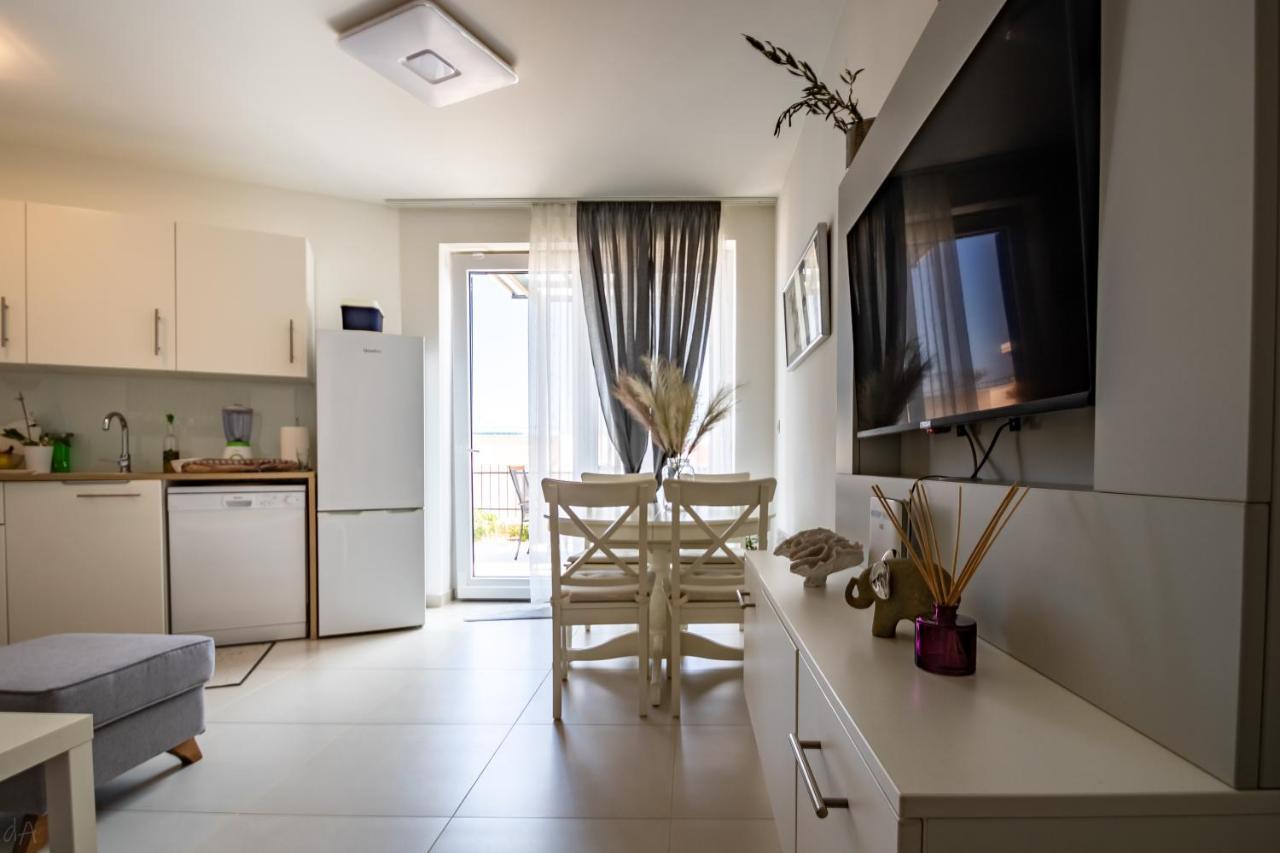 Apartamento La Perla Murter Exterior foto